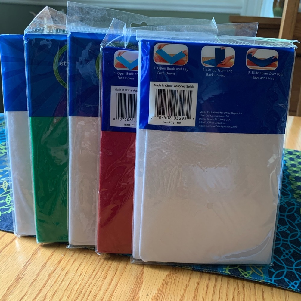 Stretchable, sustainable book covers. A group of 5